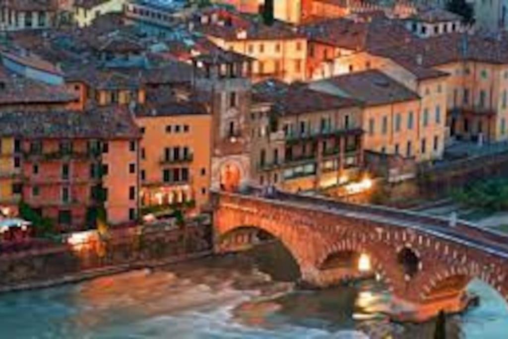 Residenza Sirtori Free Parking Apartment Verona Bagian luar foto