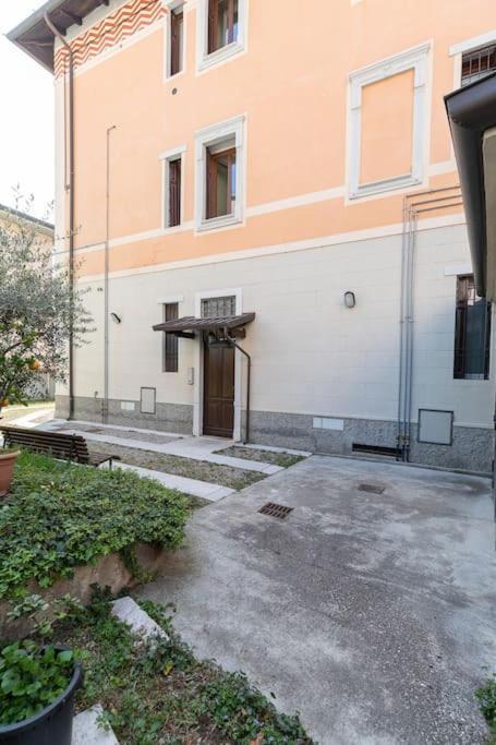 Residenza Sirtori Free Parking Apartment Verona Bagian luar foto